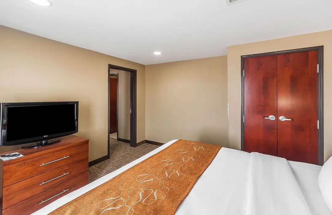 Comfort Suites Yukon - Sw Oklahoma City-1