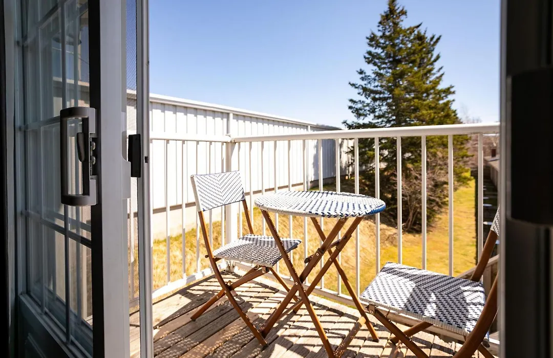Canadas Best Value Inn & Suites-Charlottetown-1