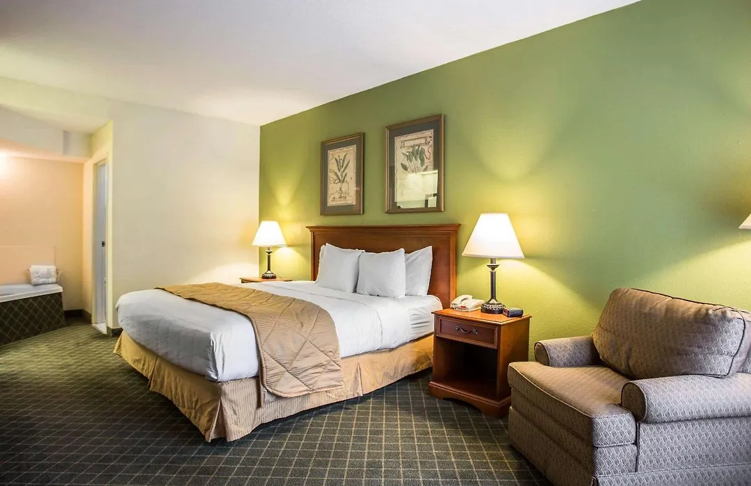 Clarion Inn & Suites Aiken South-1