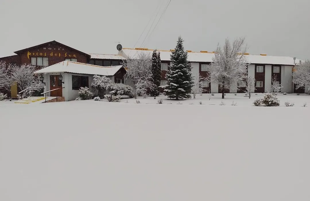 Hotel Picos Del Sur-1