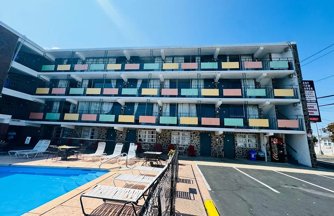 Skyview Manor Motel-1