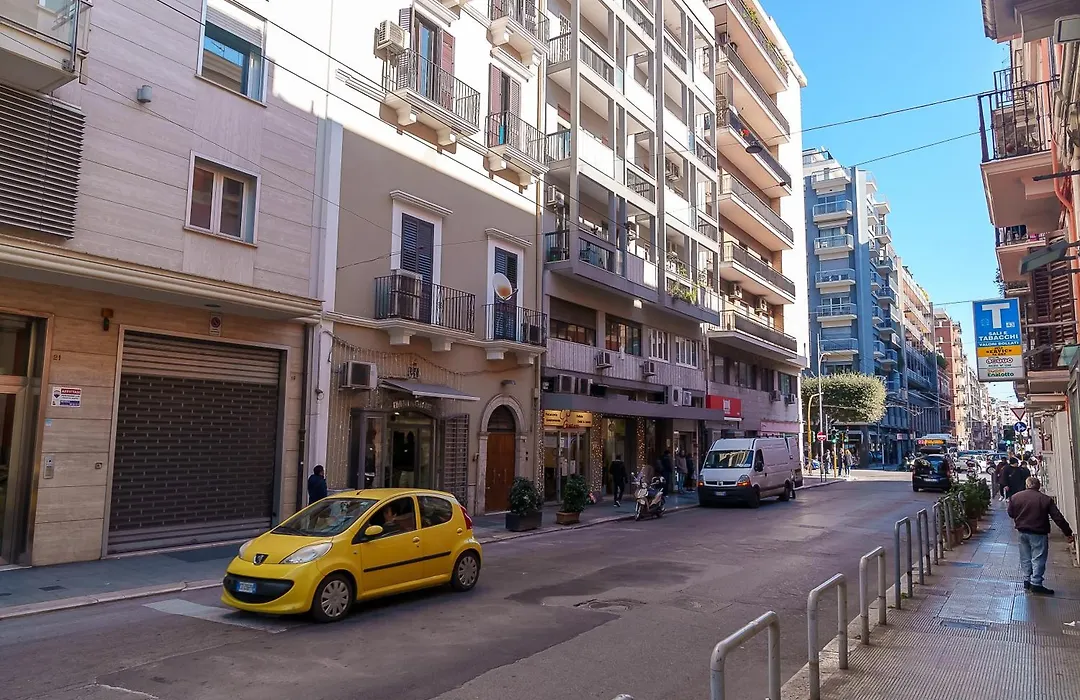 Via Prospero Petroni 9 - BARI STAZIONE --1