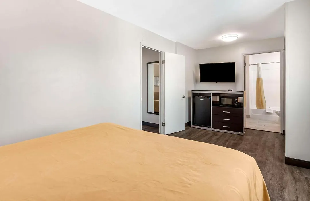 Quality Inn Burbank Airport-1