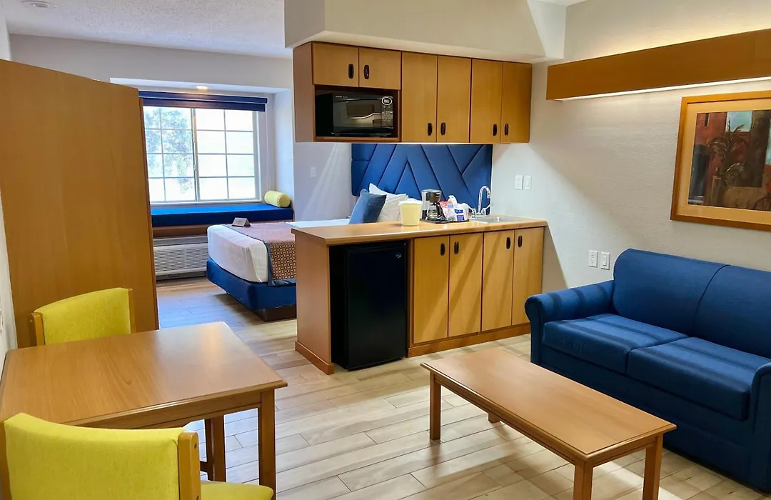 Microtel Inn&Suites by Wyndham Culiacán-1