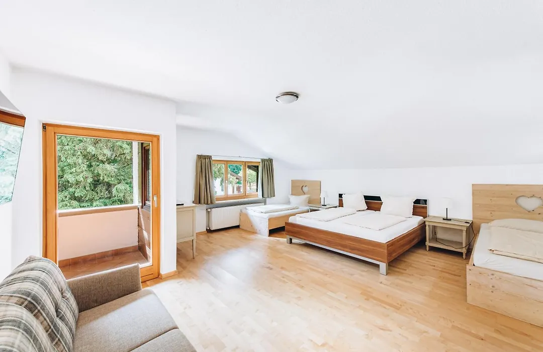 Hotel Nuss-1