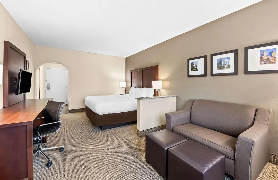 Comfort Inn & Suites Durham Near Duke University-1