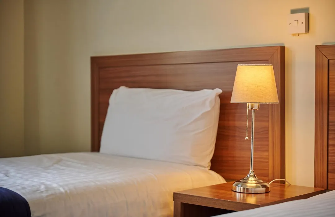 Discovery Inn - Leeds-1