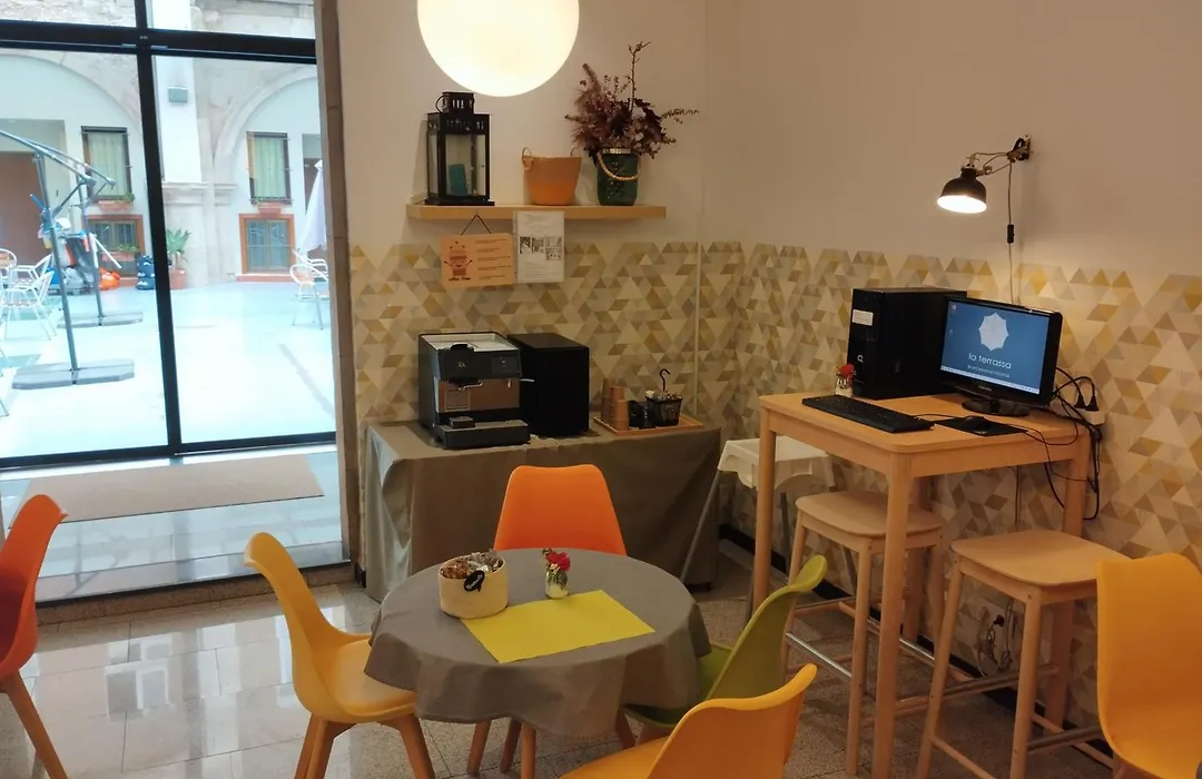 Hostal La Terrassa-1