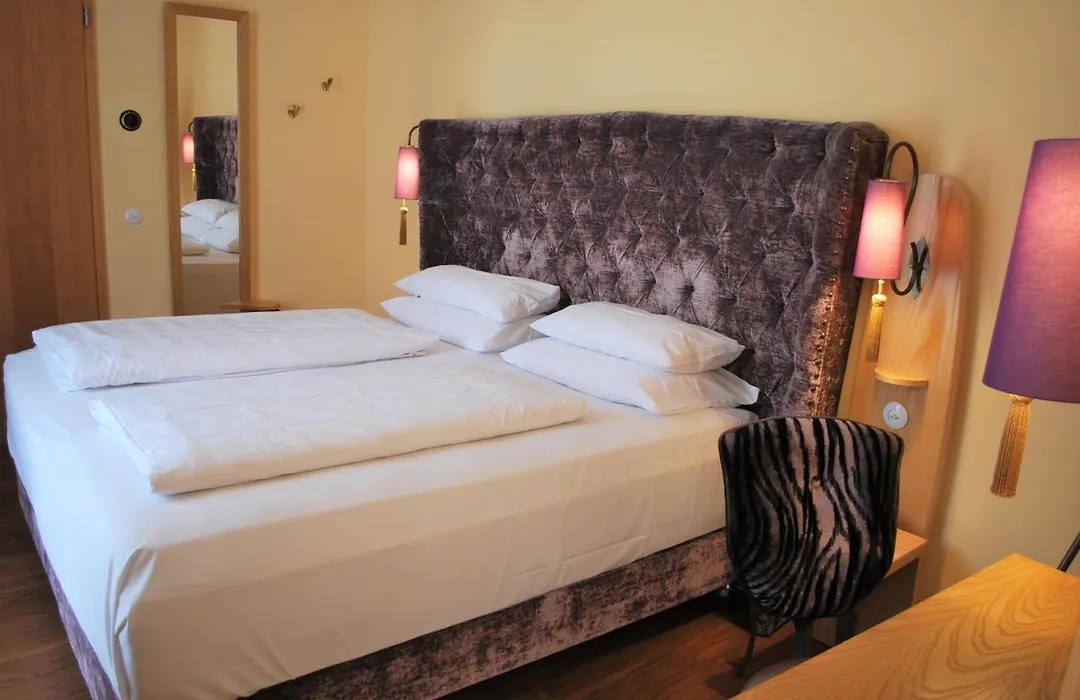 Classic Hotel Harmonie-1