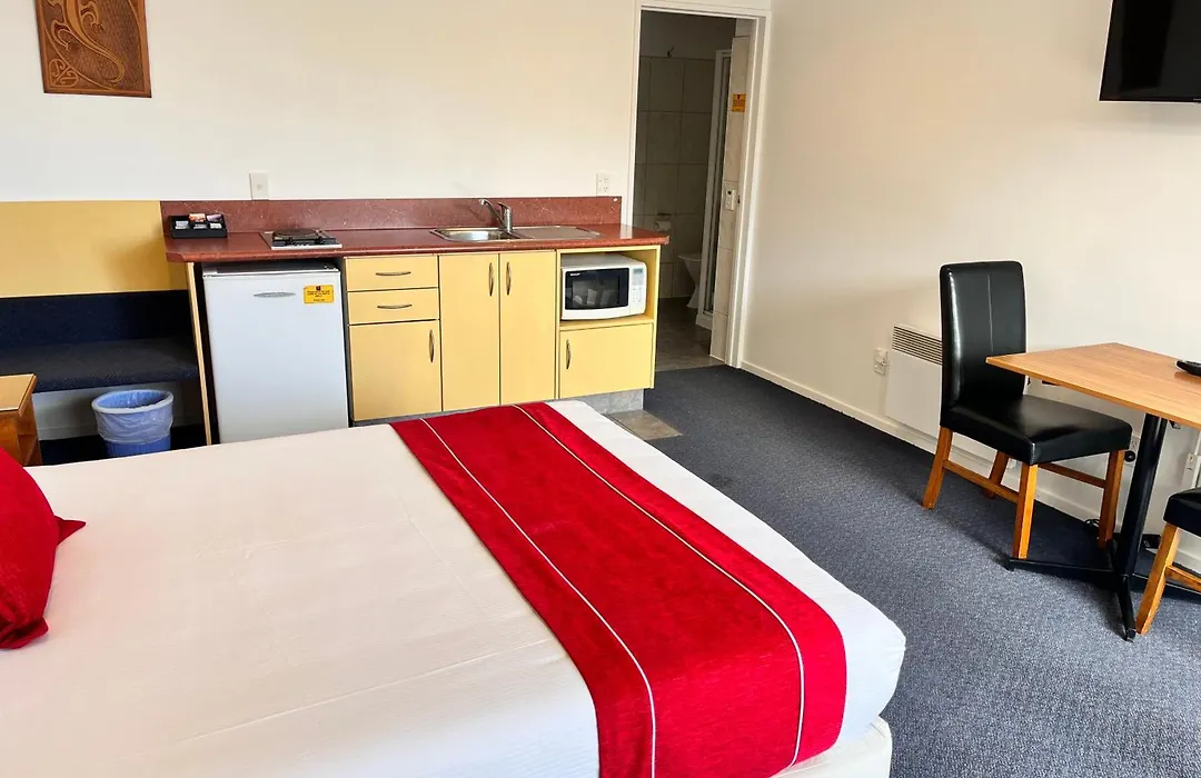 Sundowner Motel-1