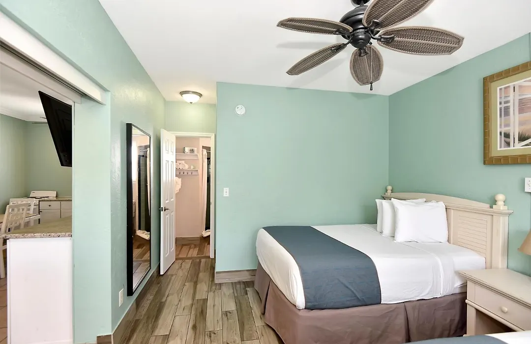 Shoreline Suites & Cabana Cottages - Beachfront-1