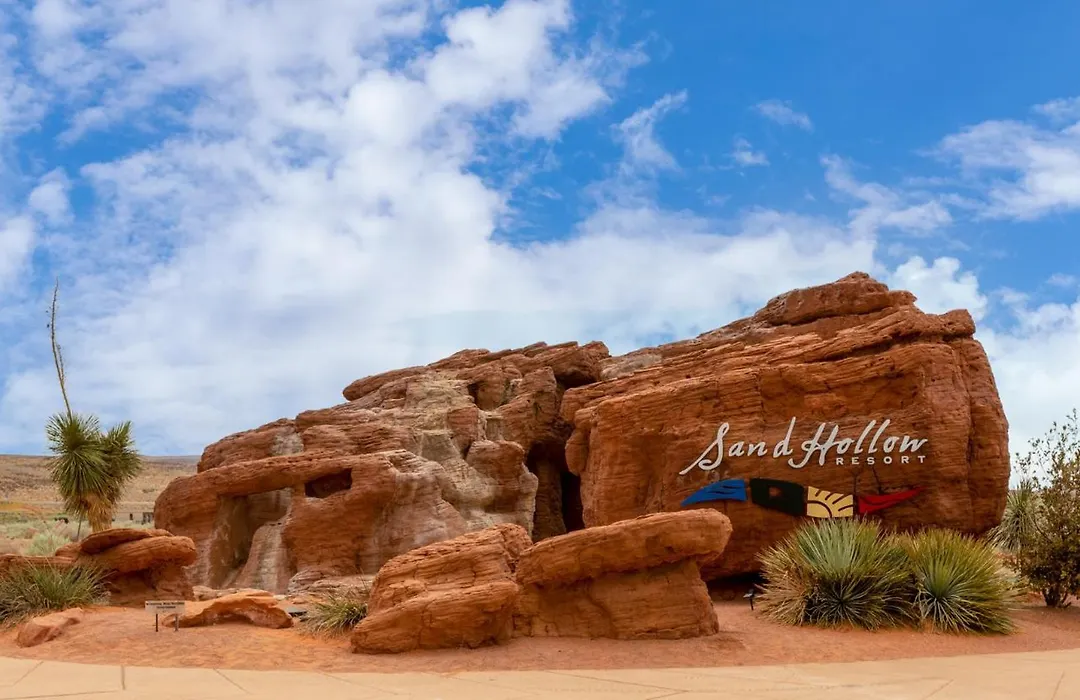 Vacation Rentals At Sand Hollow Resort Double Queen Villa Golf View-1