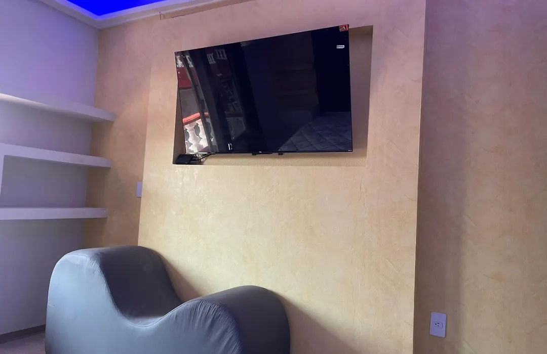 AUTO HOTEl MONTE CARLO-1