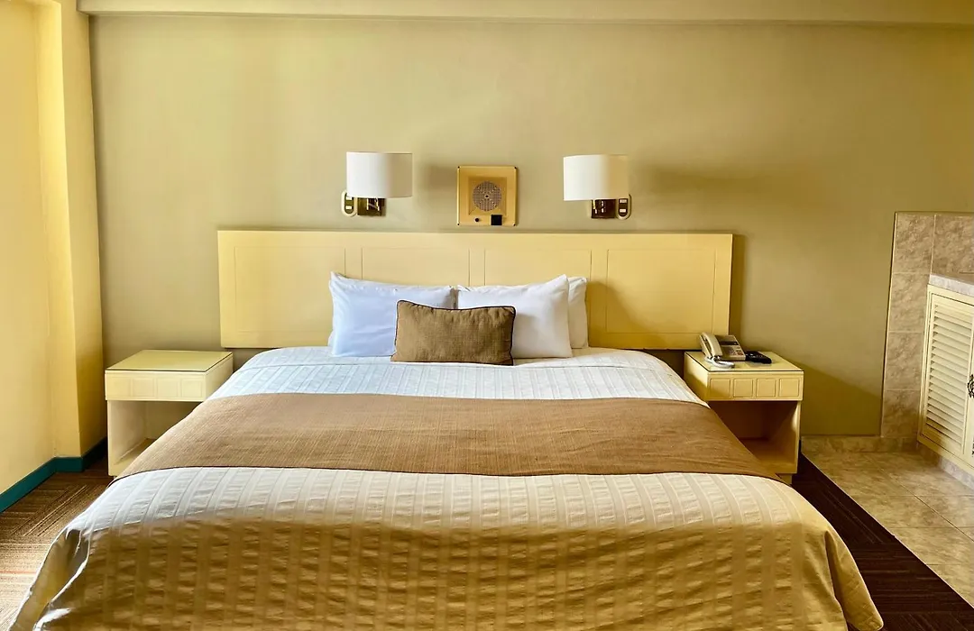 Embajadores Hotel-1