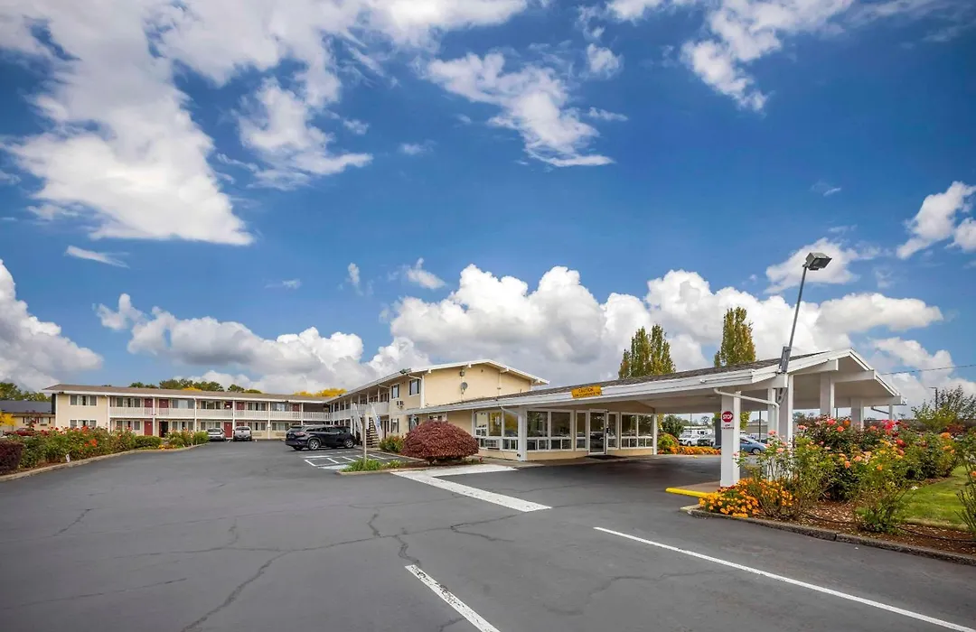 Rodeway Inn Albany-1