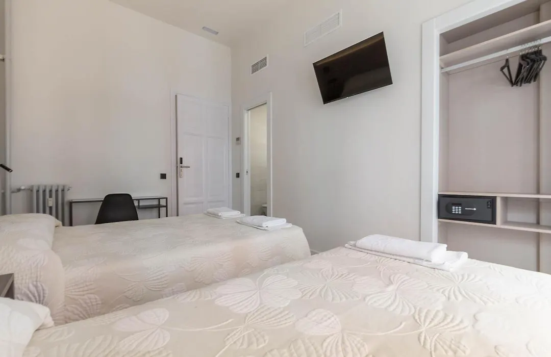 Hostal Excelsior-1