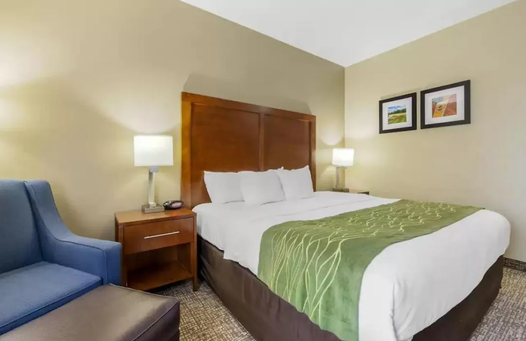 Comfort Inn Plover-Stevens Point-1