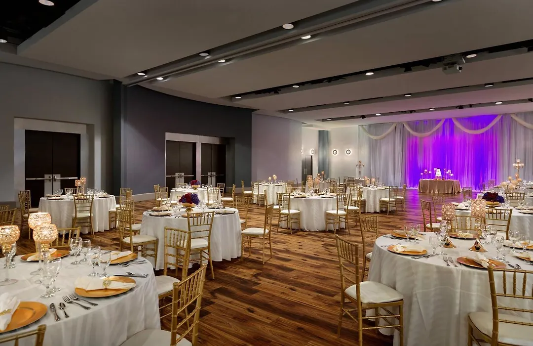 Twelve Midtown, Autograph Collection-1