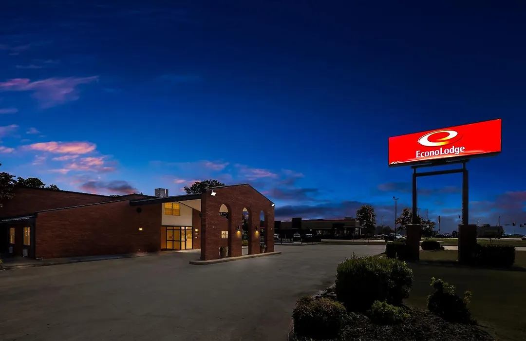 Econo Lodge Kennett-1