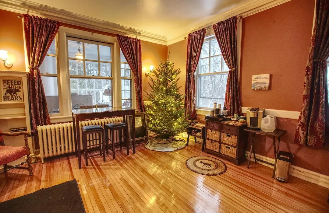 Prescott House Adk-1