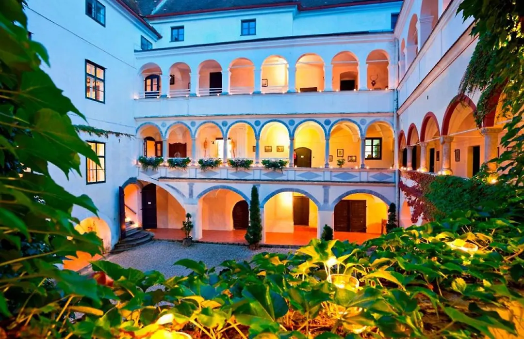 Schloss Ernegg-1