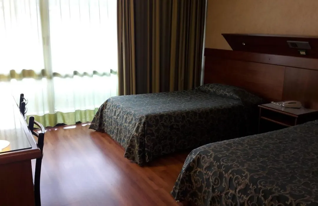 Hotel Lago Verde-1