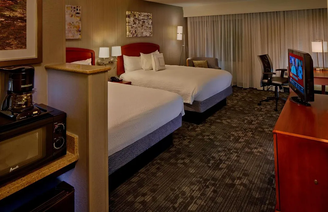 Courtyard By Marriott Providence Warwick-1