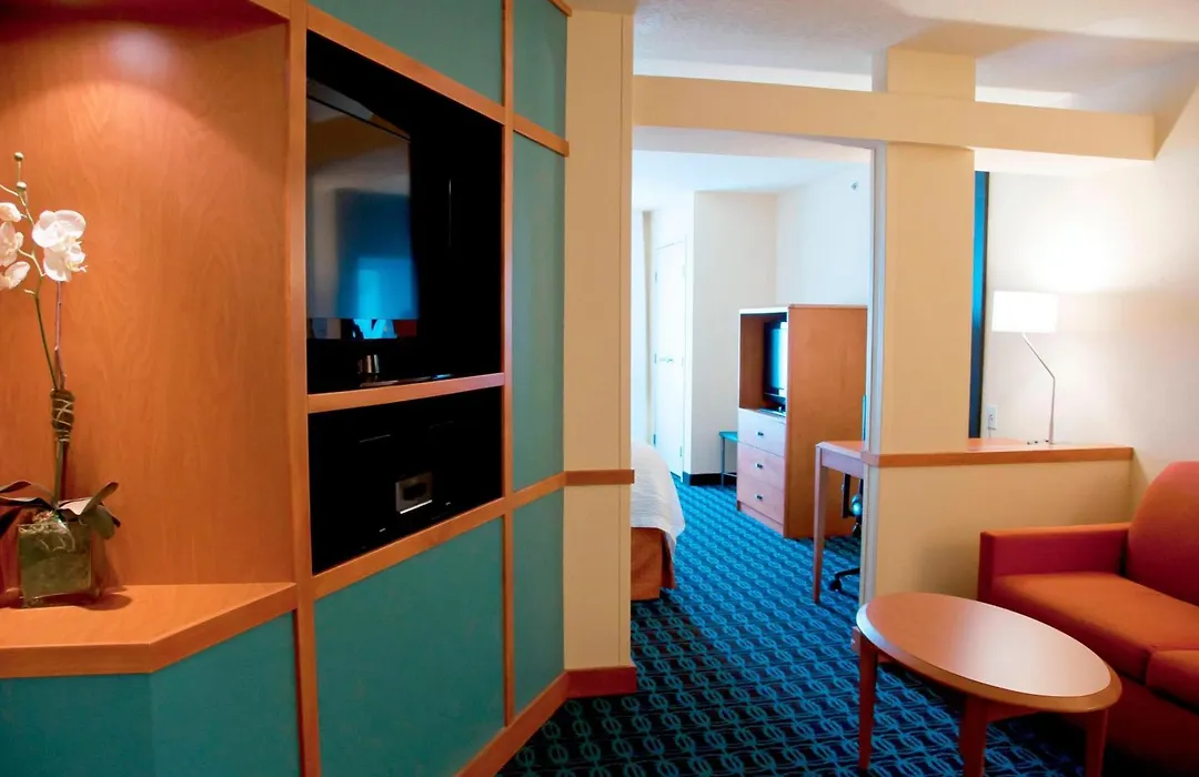 Fairfield Inn & Suites Ames-1