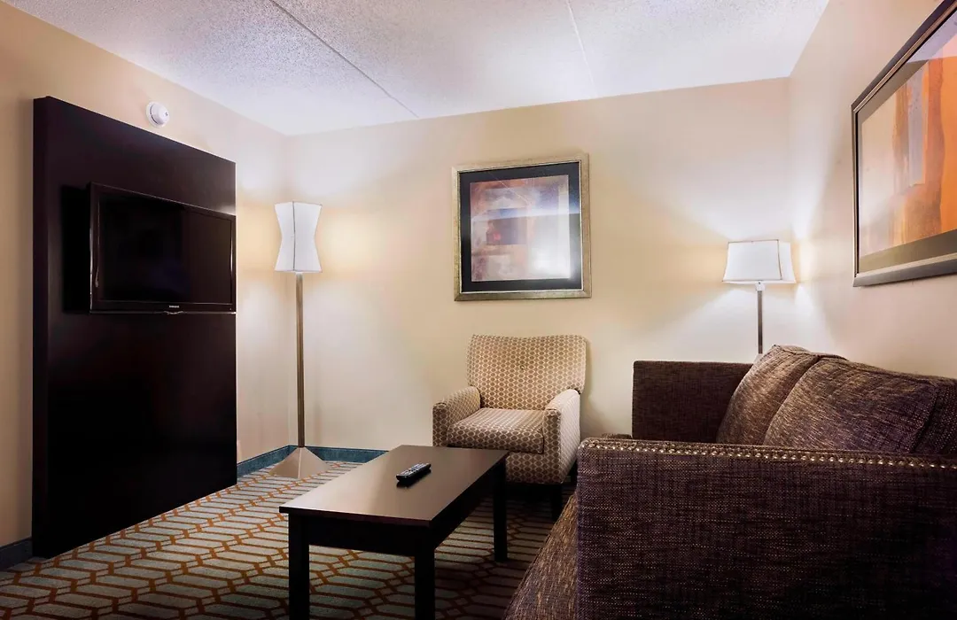 Delta Hotels By Marriott Fargo-1