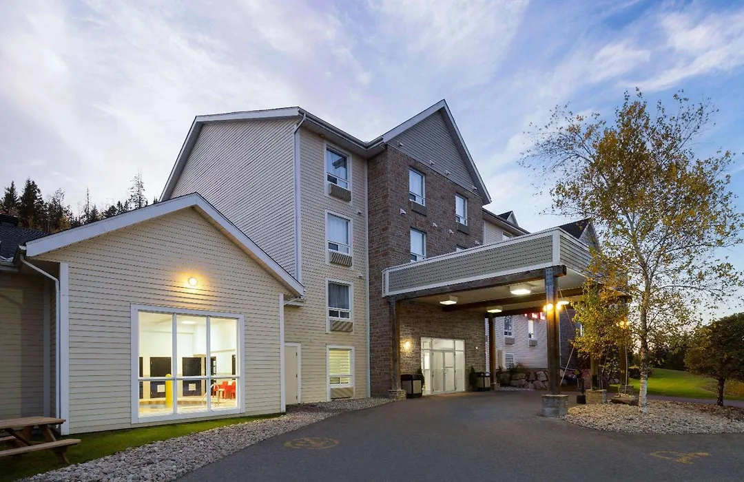 Super 8 By Wyndham Sainte Agathe Des Monts-1