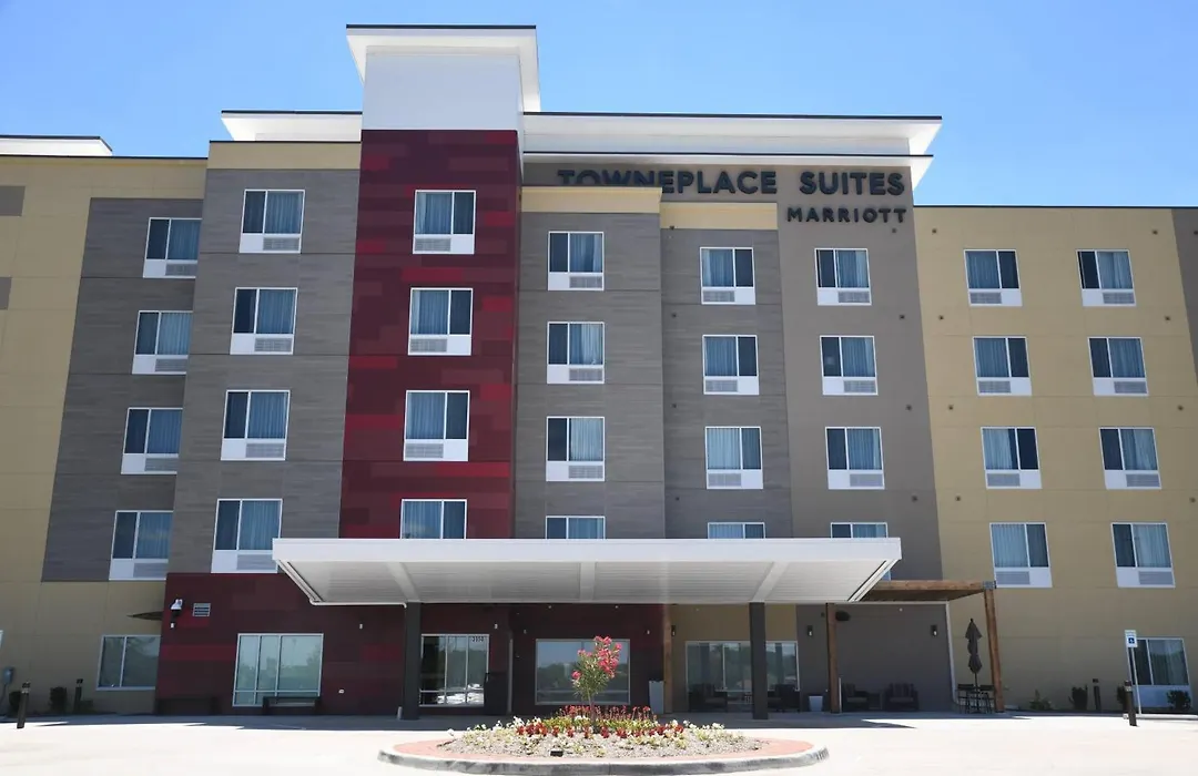 Towneplace Suites Kansas City At Briarcliff-1