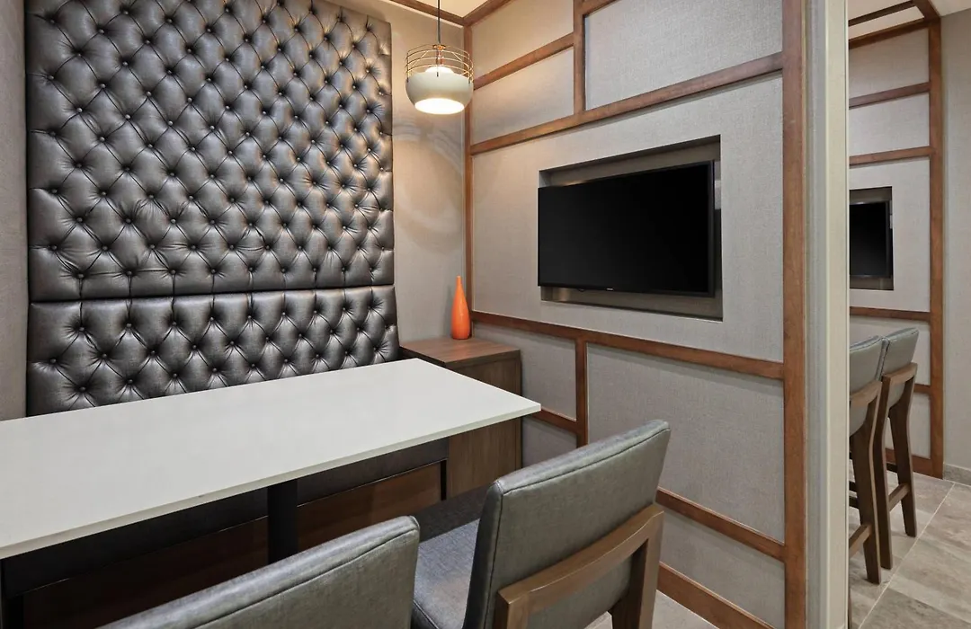 Springhill Suites By Marriott Escondido Downtown-1