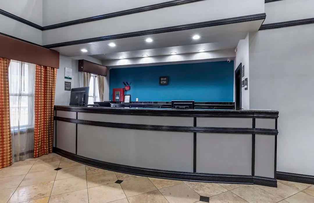Quality Inn & Suites I-35 E-Walnut Hill-1