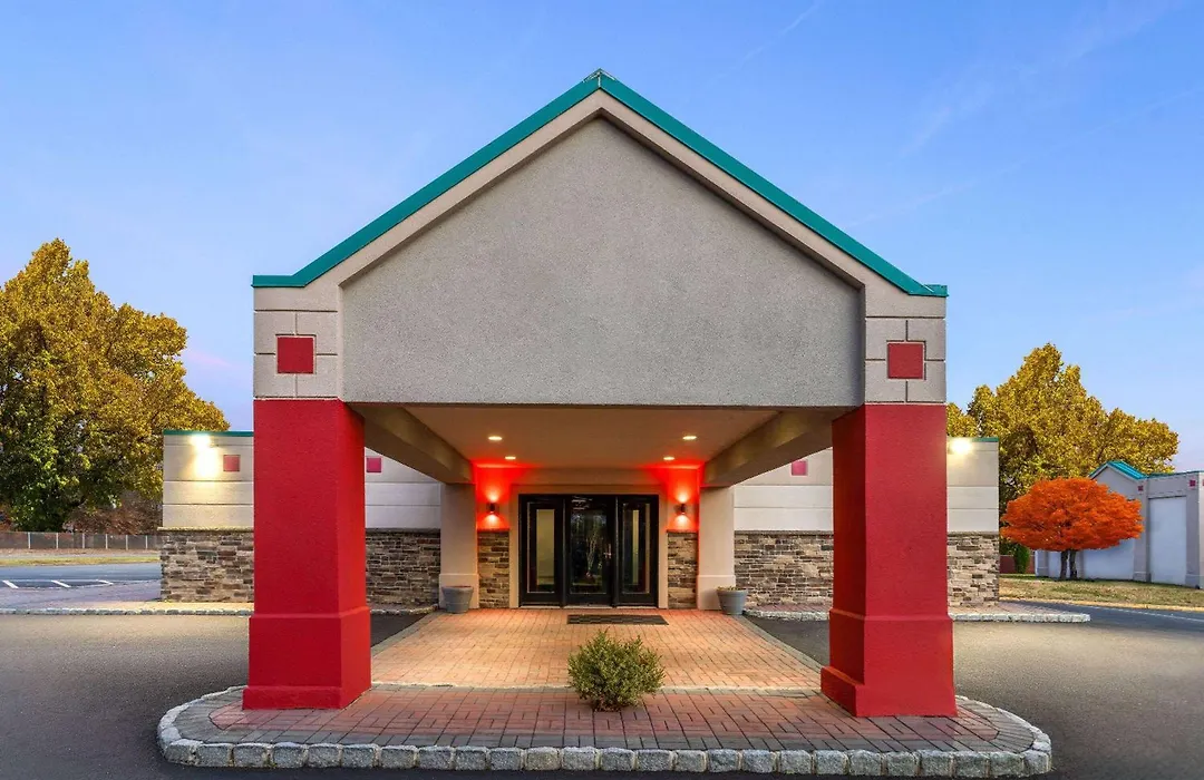 Ramada By Wyndham Parsippany-1