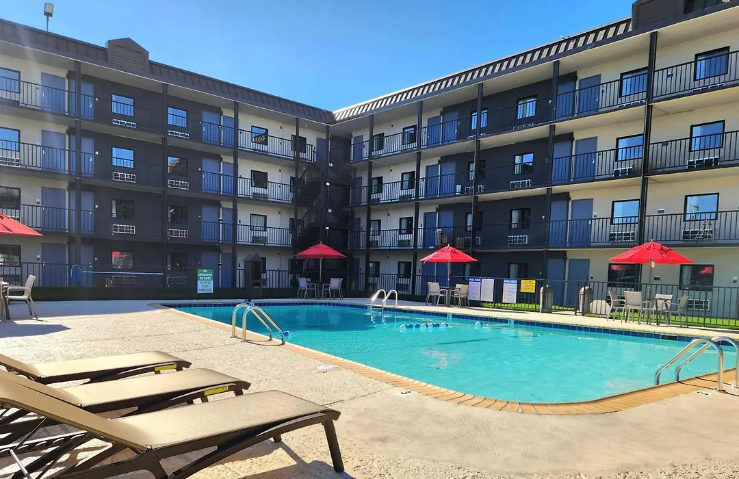 Days Inn By Wyndham Kenner/New Orleans Airport South-1