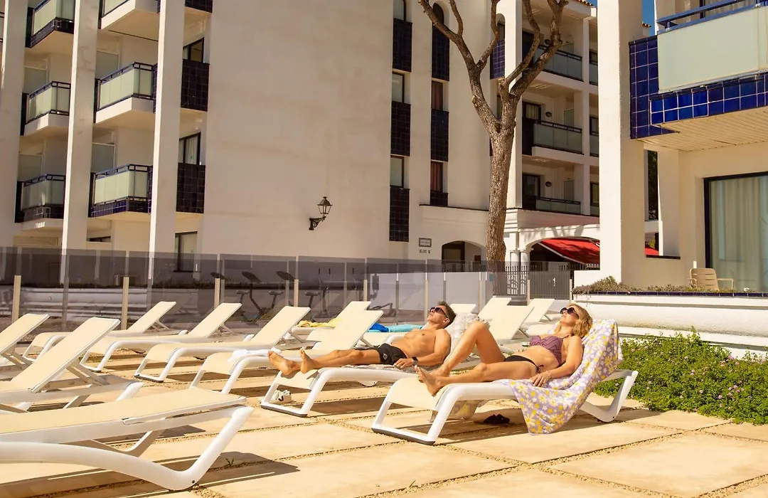 Pins Platja Apartments-1