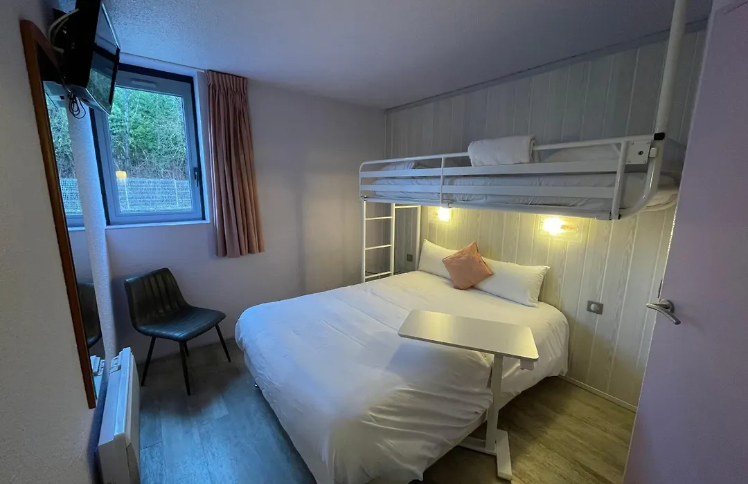 Brit Hotel Chambery-1