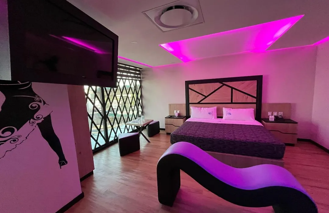 Hotel City Lights-1