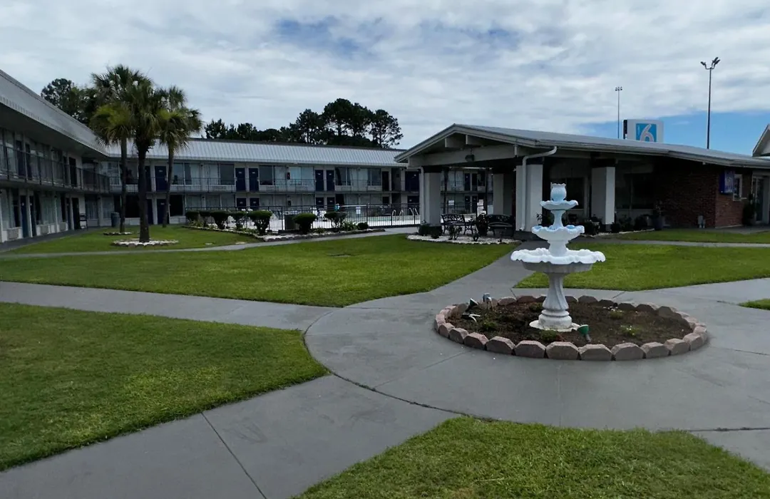 Motel 6-Tifton, Ga-1