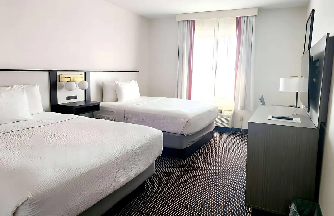 Ramada By Wyndham Columbia-1