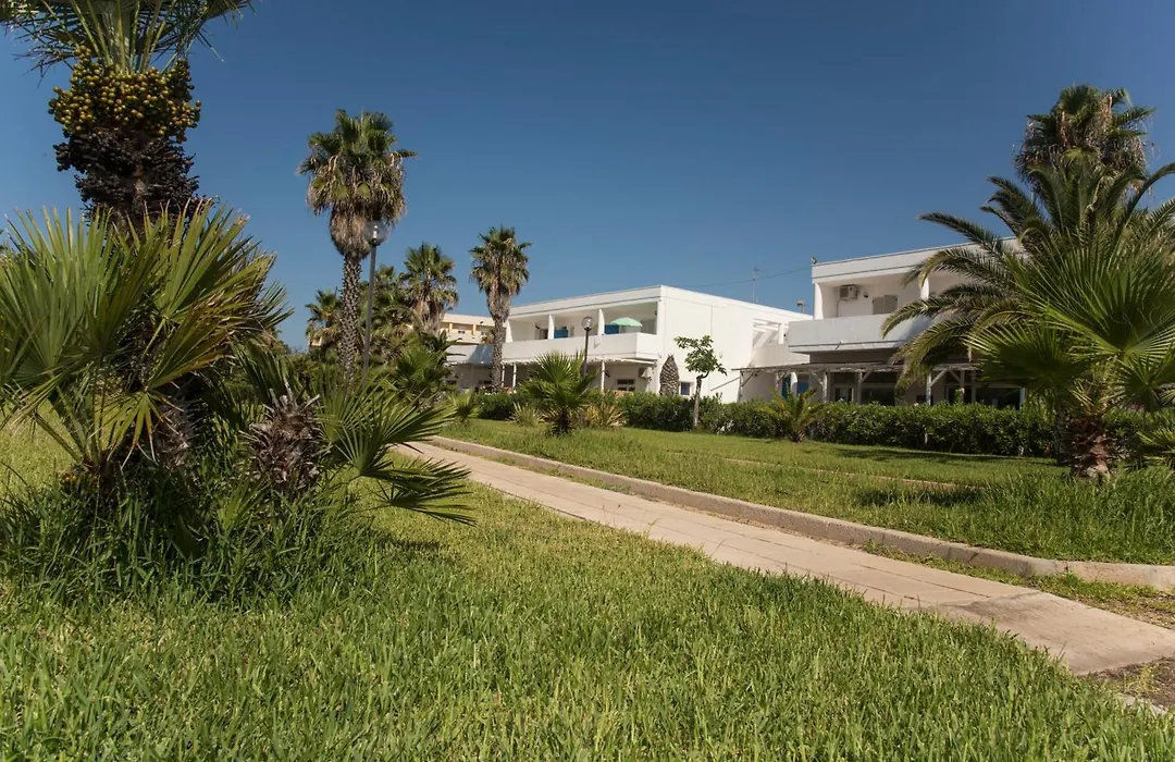 Residence Baia D'Oro-1