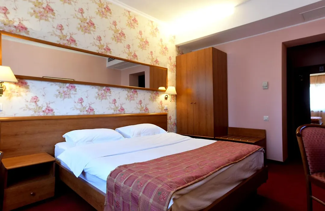Hotel Brasov-1