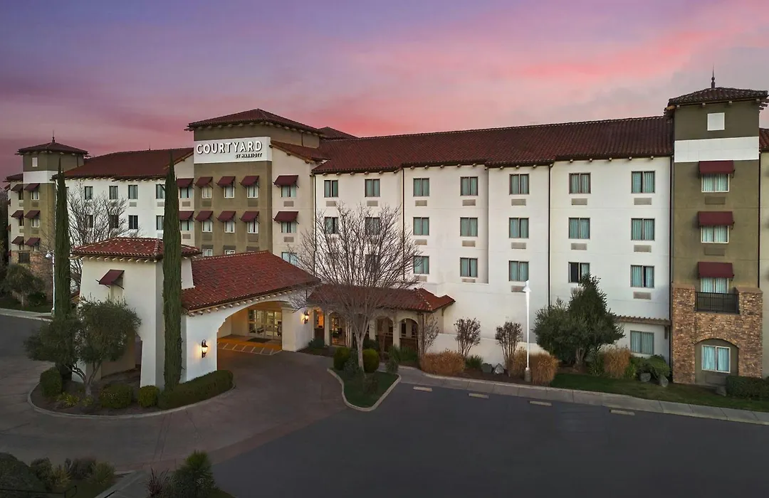 Courtyard By Marriott Paso Robles-1