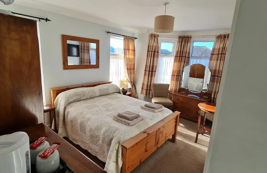 Avon Manor Guest House-1
