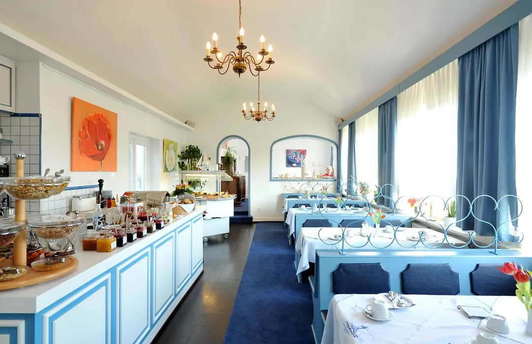 Strandhotel-1