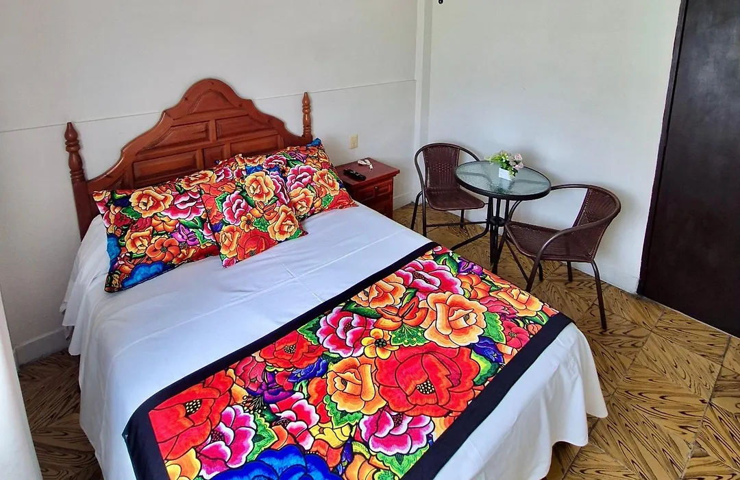 Hotel Catalina-1