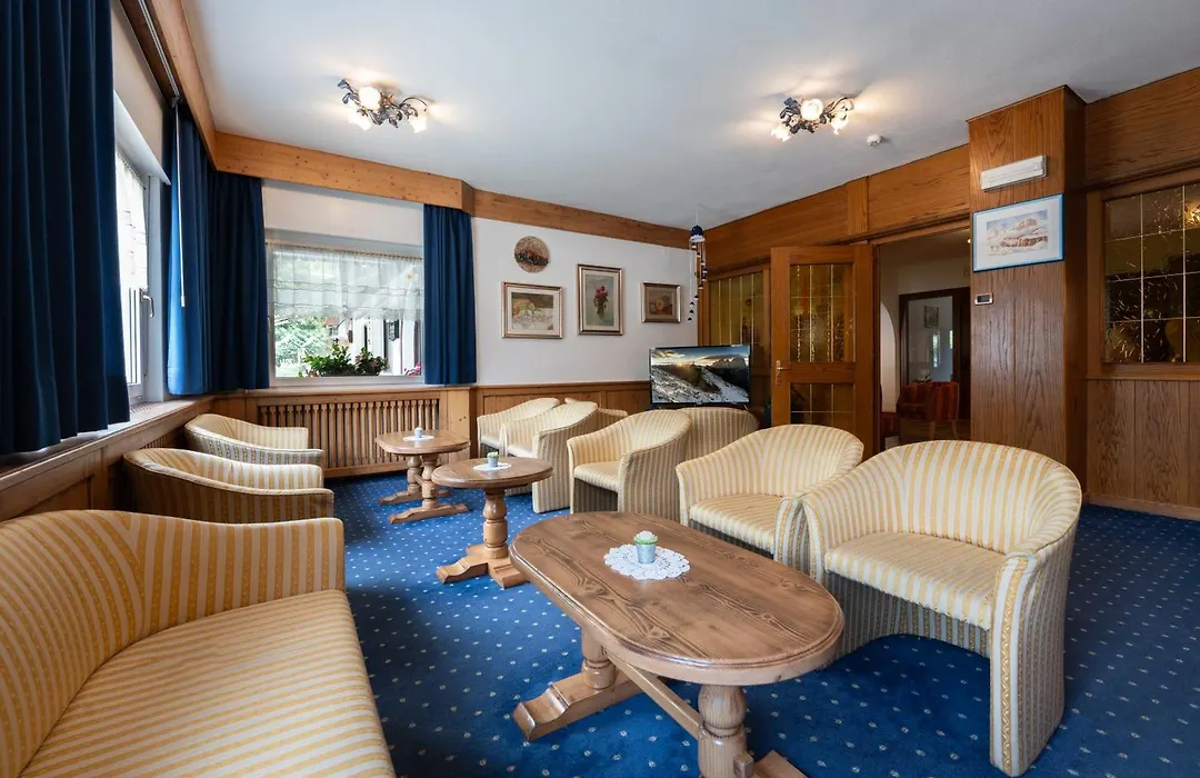 Hotel Mary-1