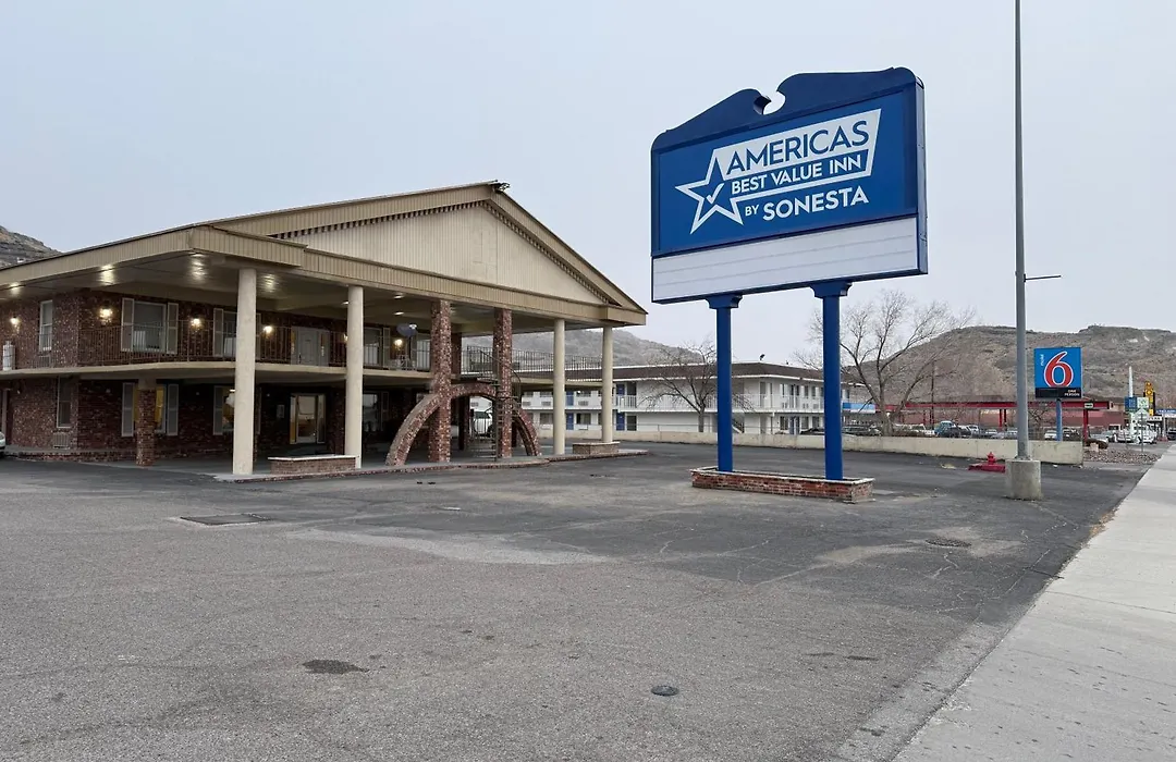Americas Best Value Inn Wendover-1