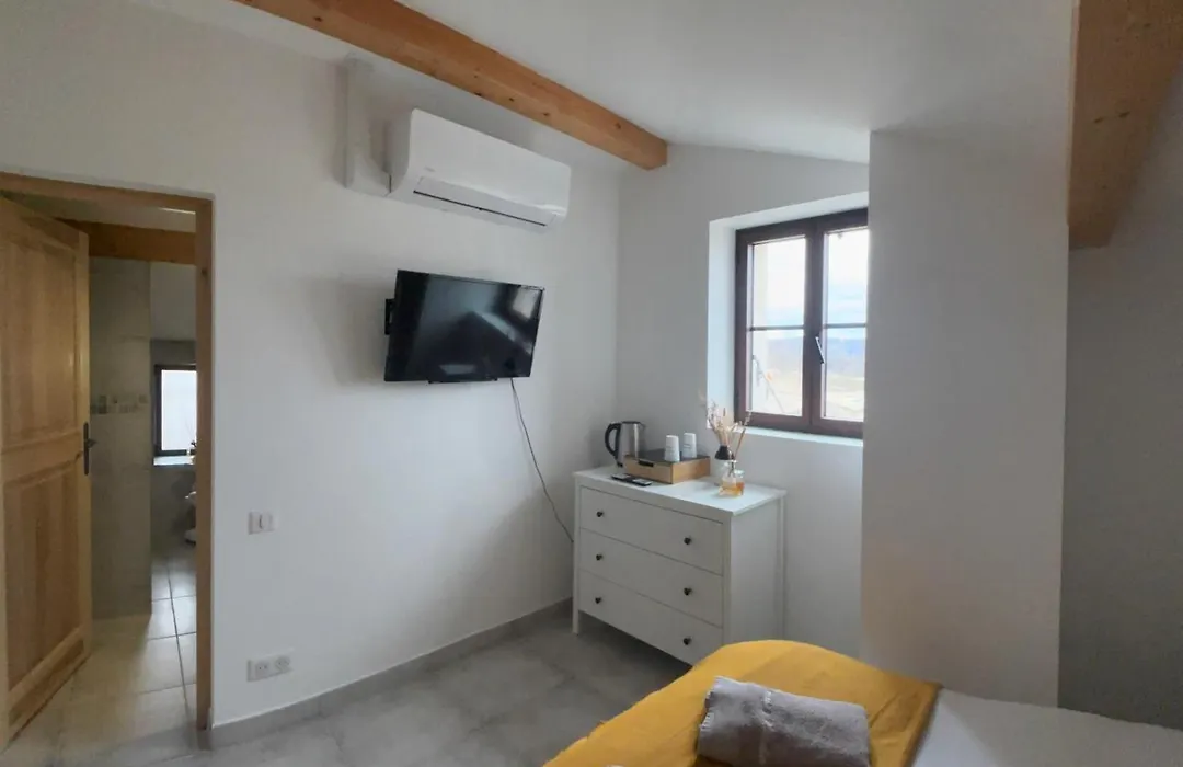L’auberge de Montsalier-1