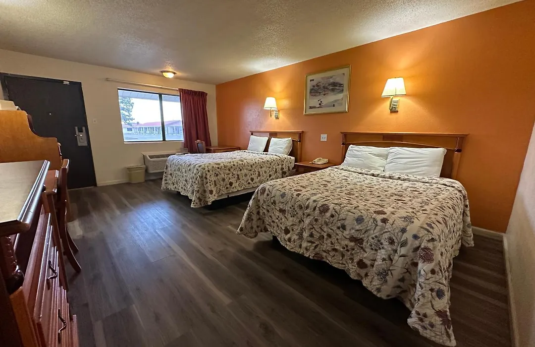 Regal Inn Las Vegas New Mexico-1
